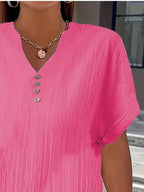 Women's Plus Size Notched Short Sleeve Top