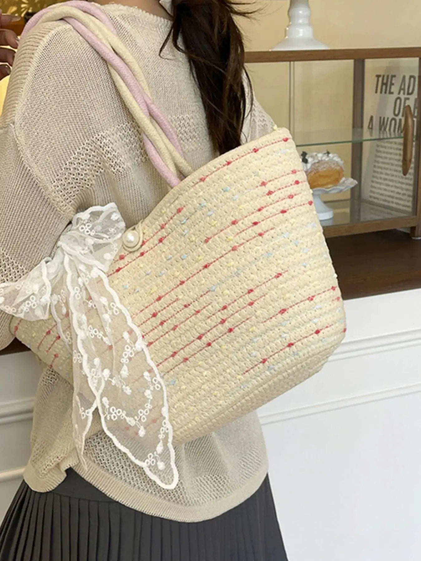 Woven Straw Shoulder Bag With Pastel Handles — Parfymia