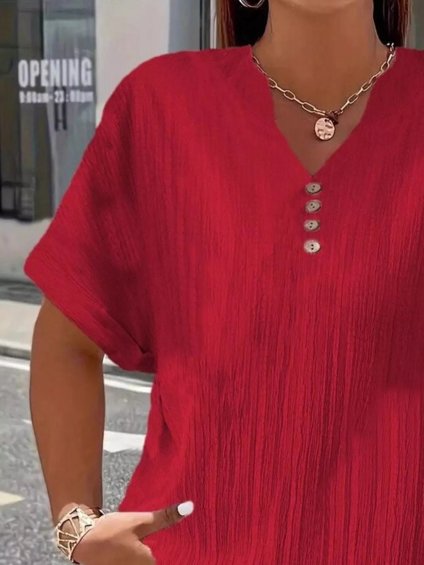 Women's Plus Size Notched Short Sleeve Top
