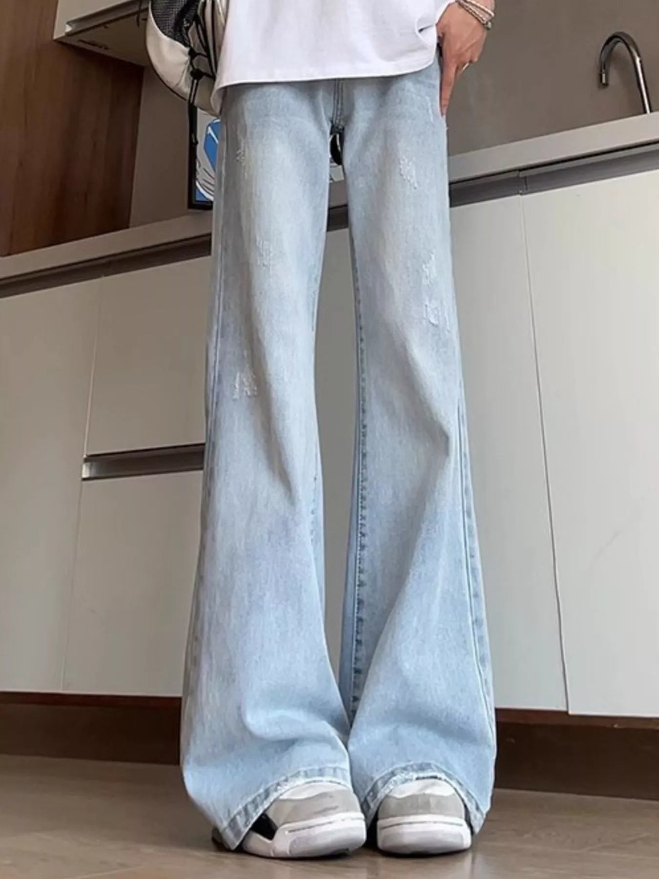 Men's Flare Jeans – Washed Distressed