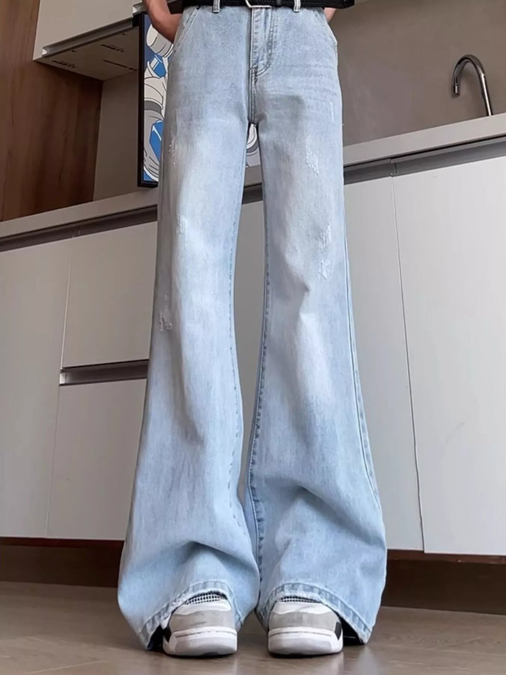 Men's Flare Jeans – Washed Distressed