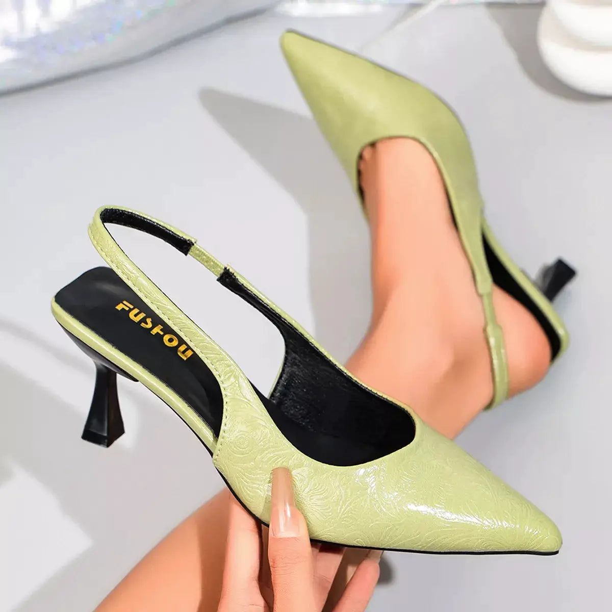 PU Leather Pointed Toe Slingback Kitten Heel Pumps — Parfymia