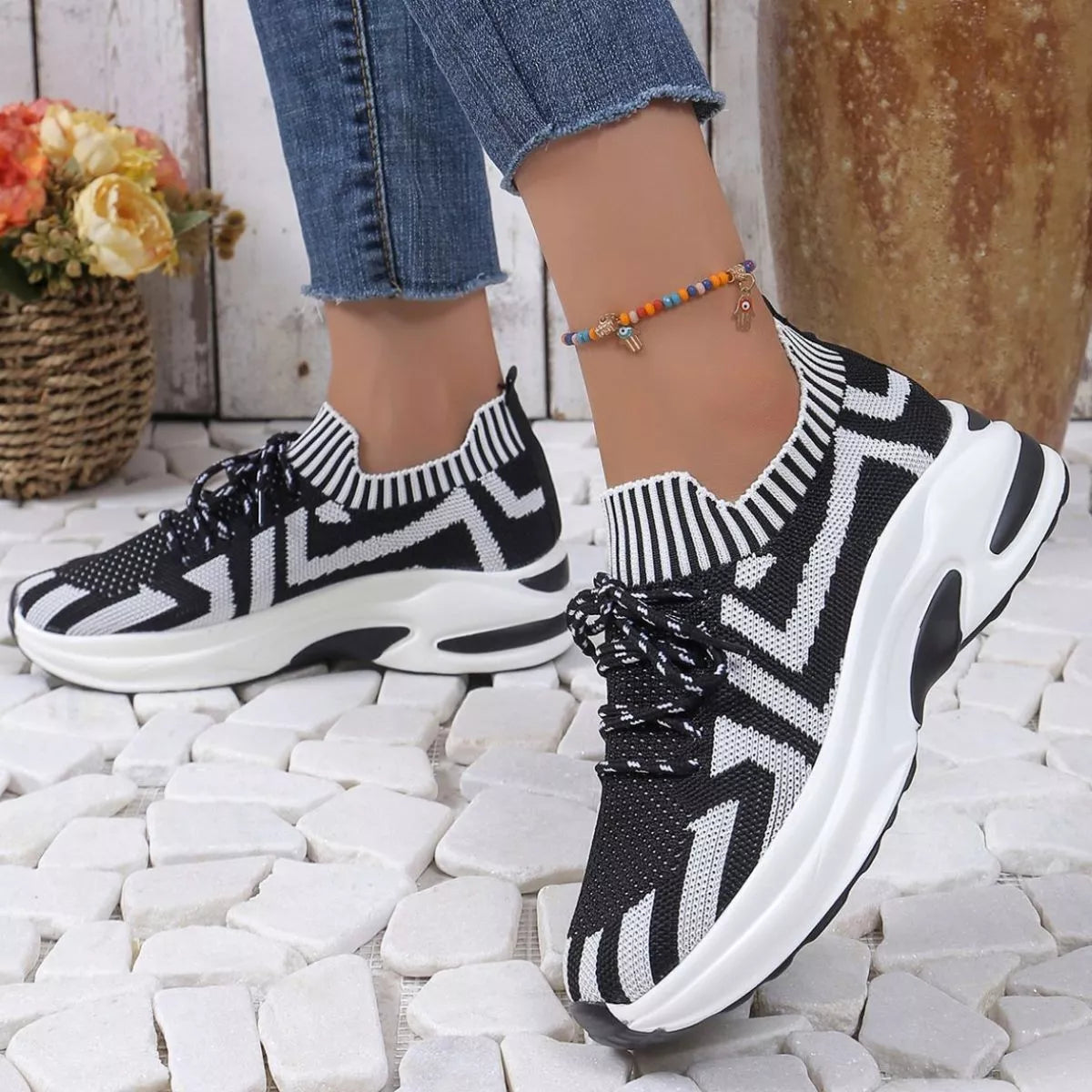 Women's Round Toe Platform Sneakers