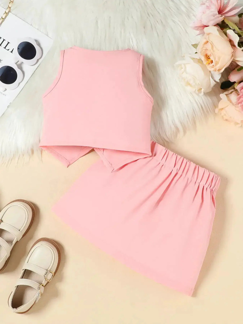 Girls Pink Floral Vest And Pleated Skirt Set With Rose Embellishments — Parfymia