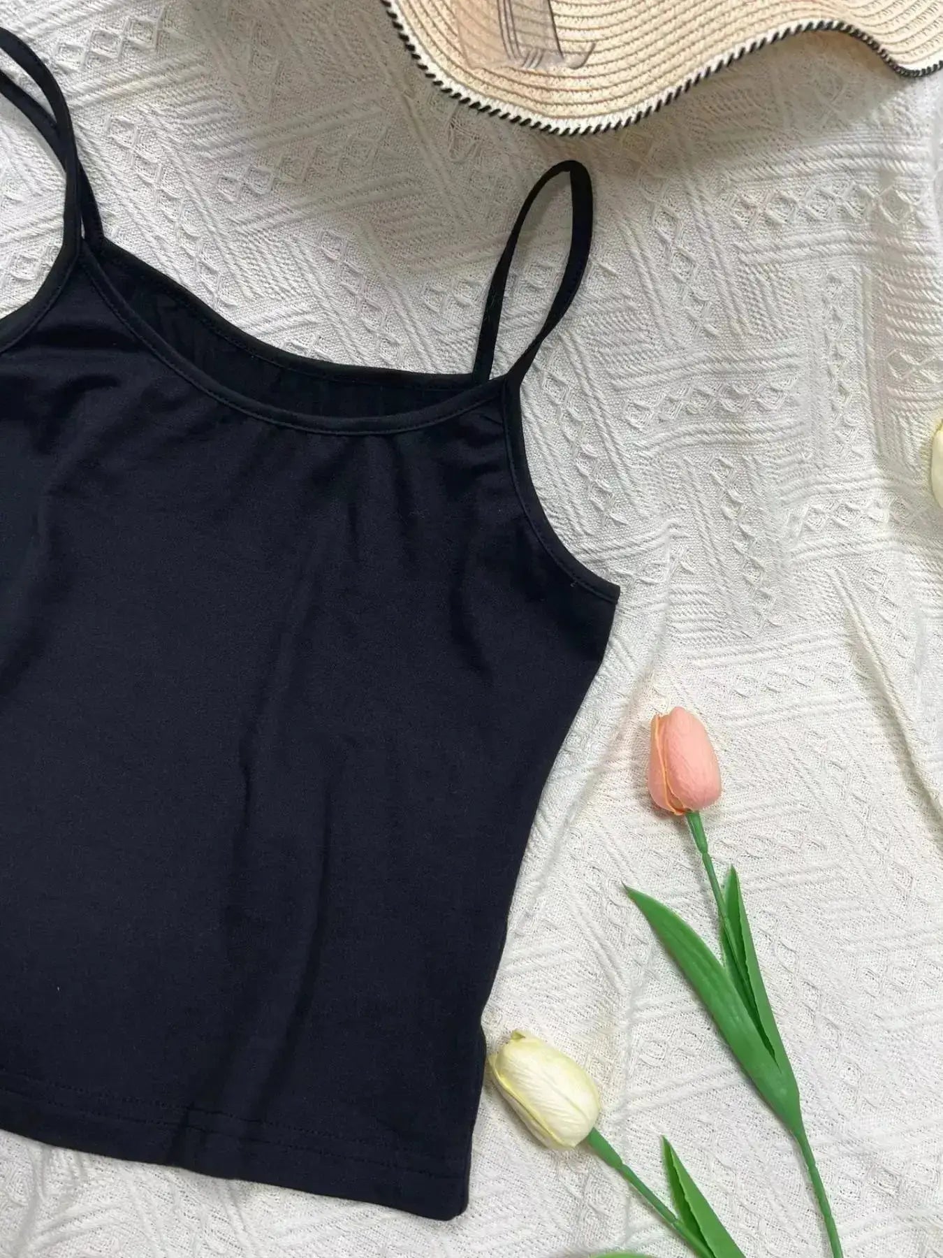 Solid Color Scoop Neck Cami by Parfymia