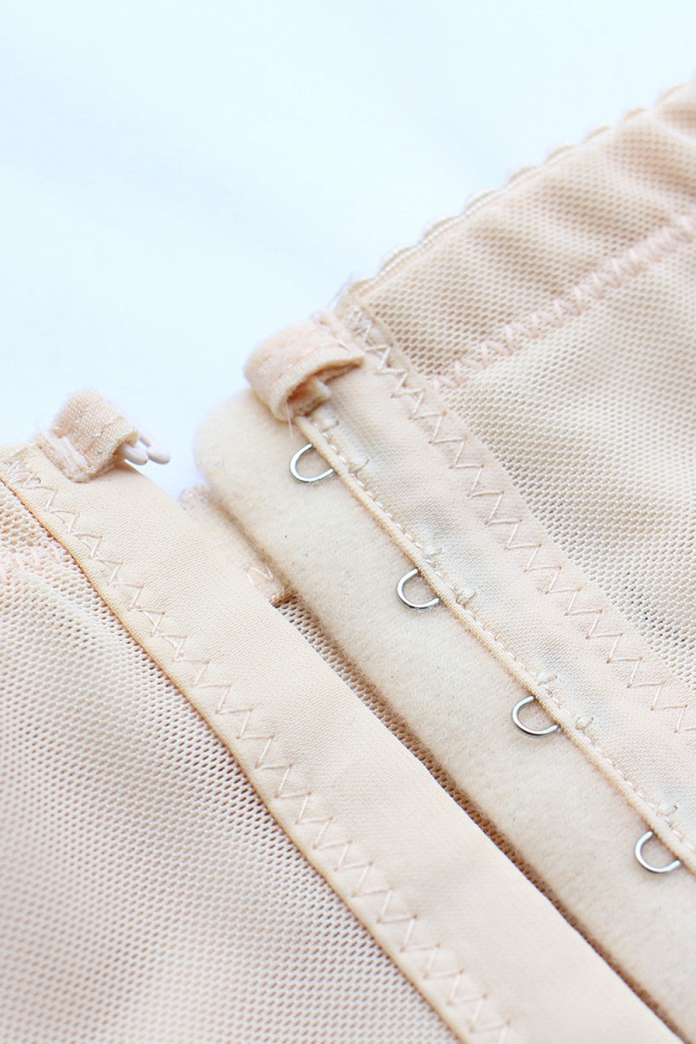 Women's Shaping Shorts – Hook-and-Eye