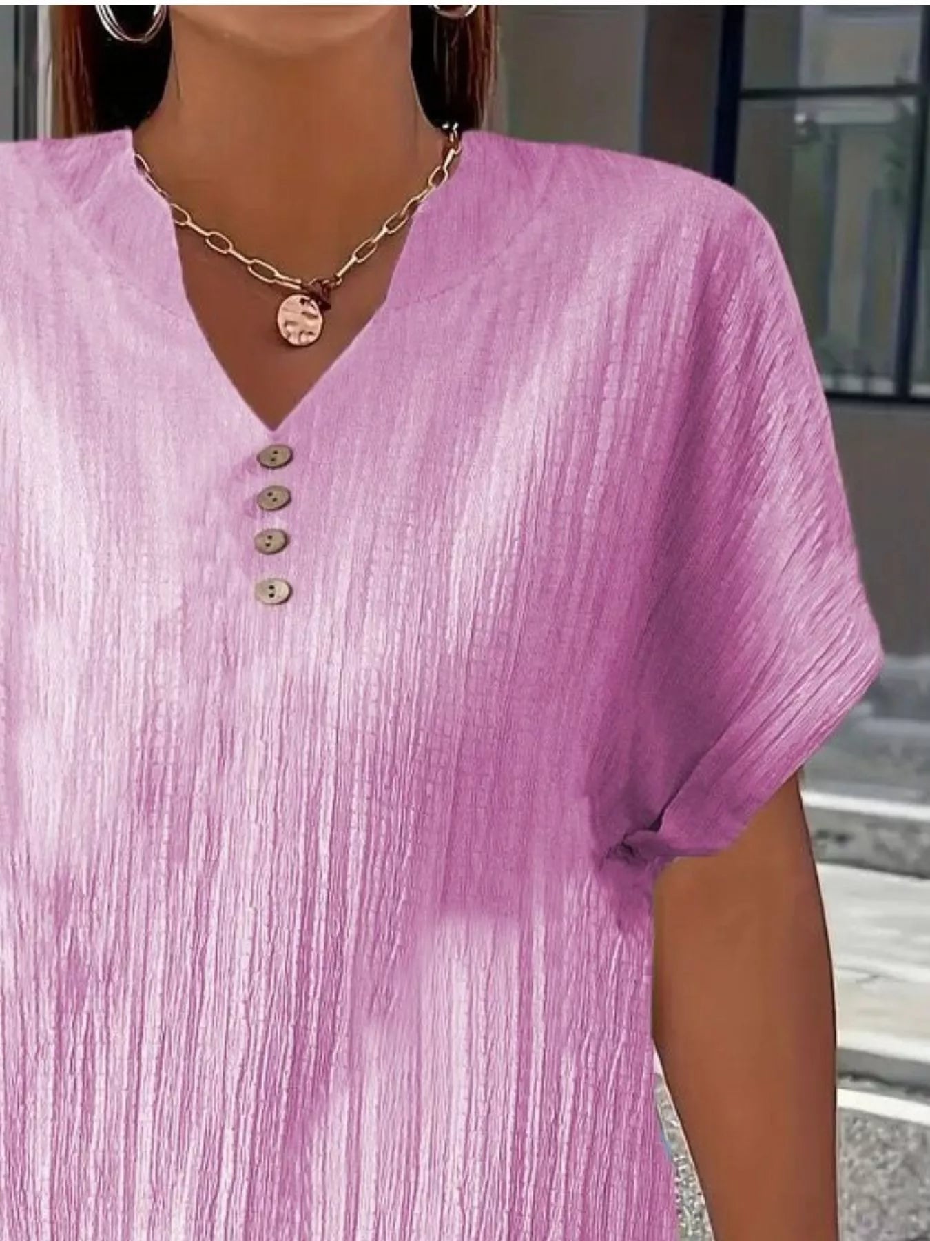 Women's Plus Size Notched Short Sleeve Top