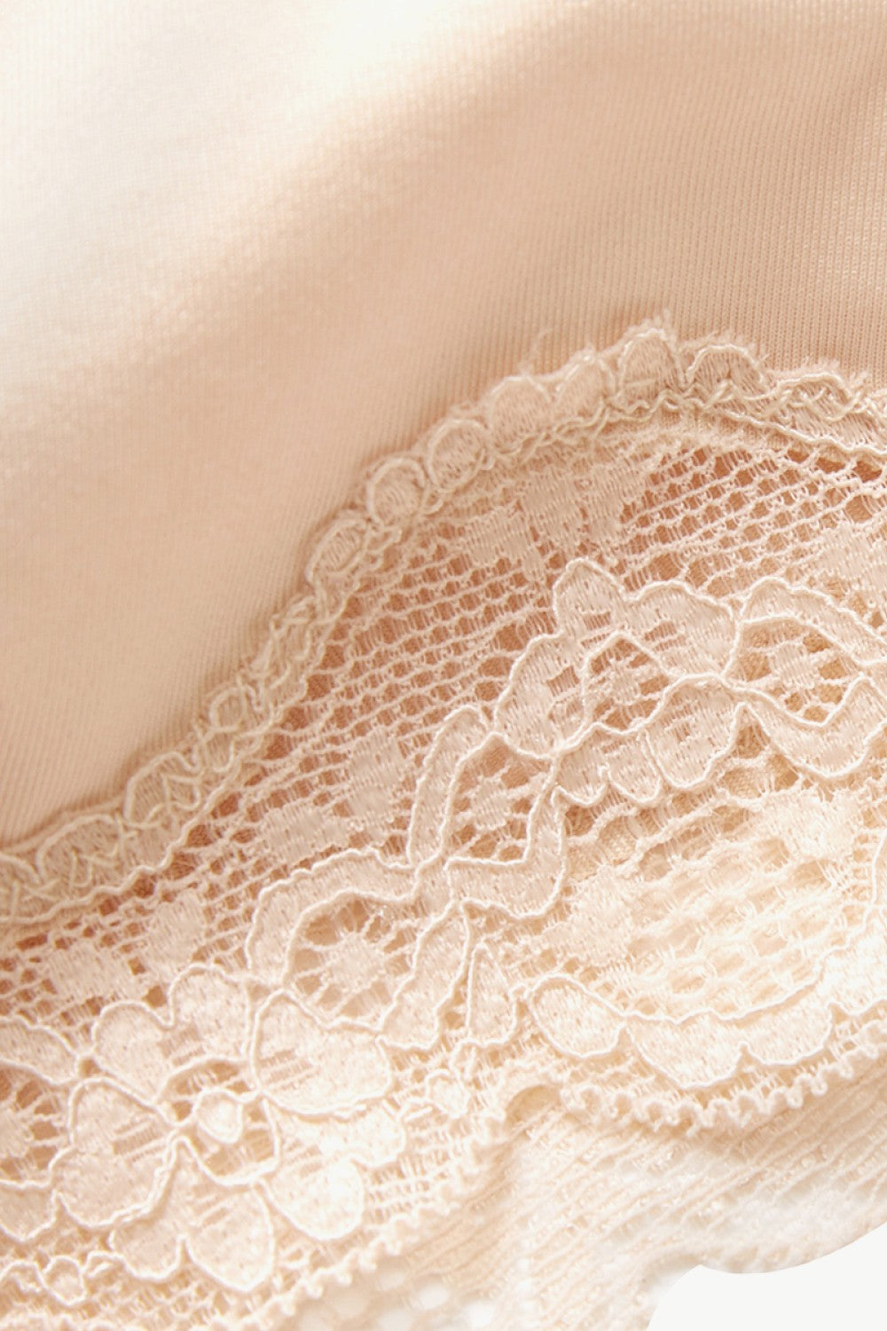 Women's Shorts – Lace Trim Shaping