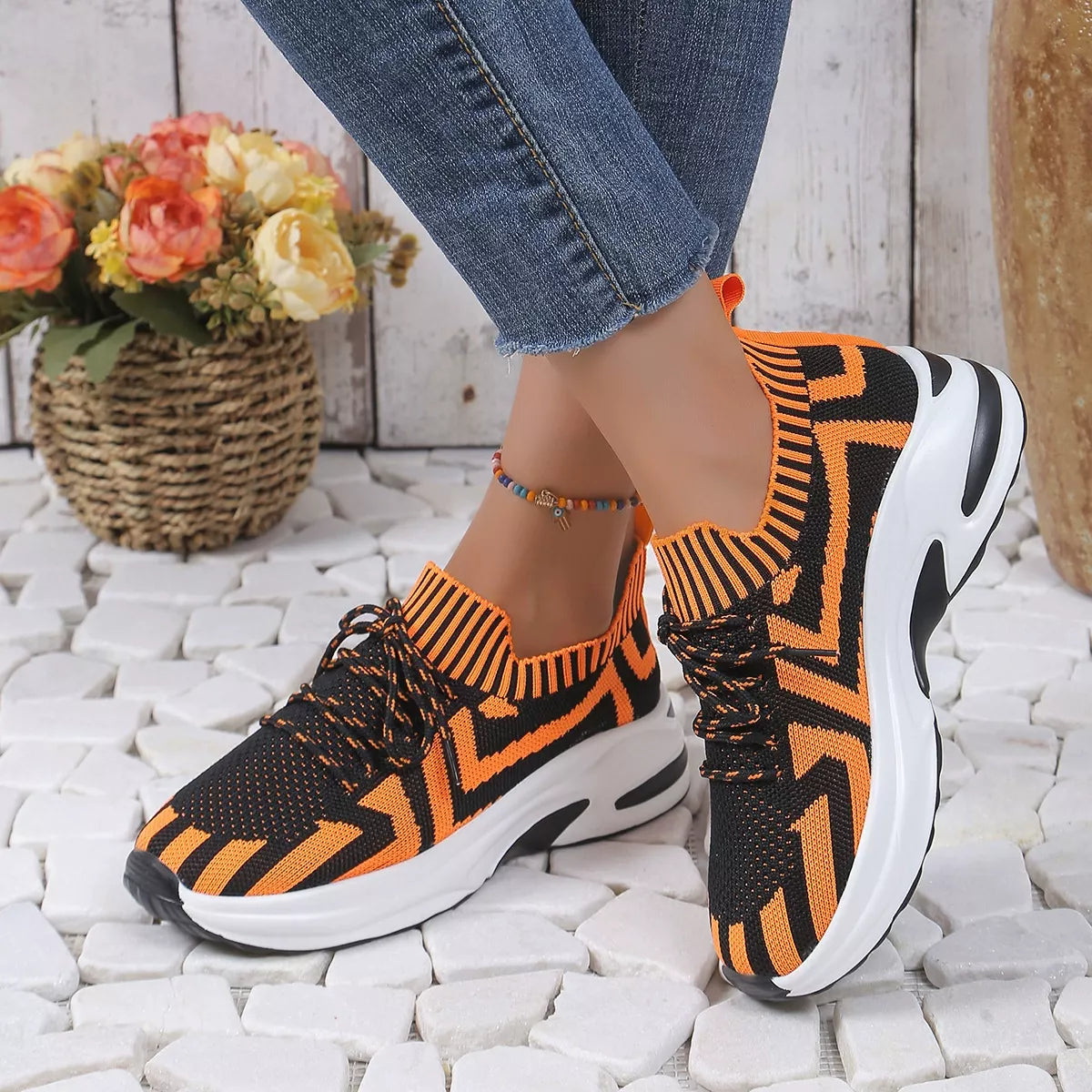 Women's Round Toe Platform Sneakers