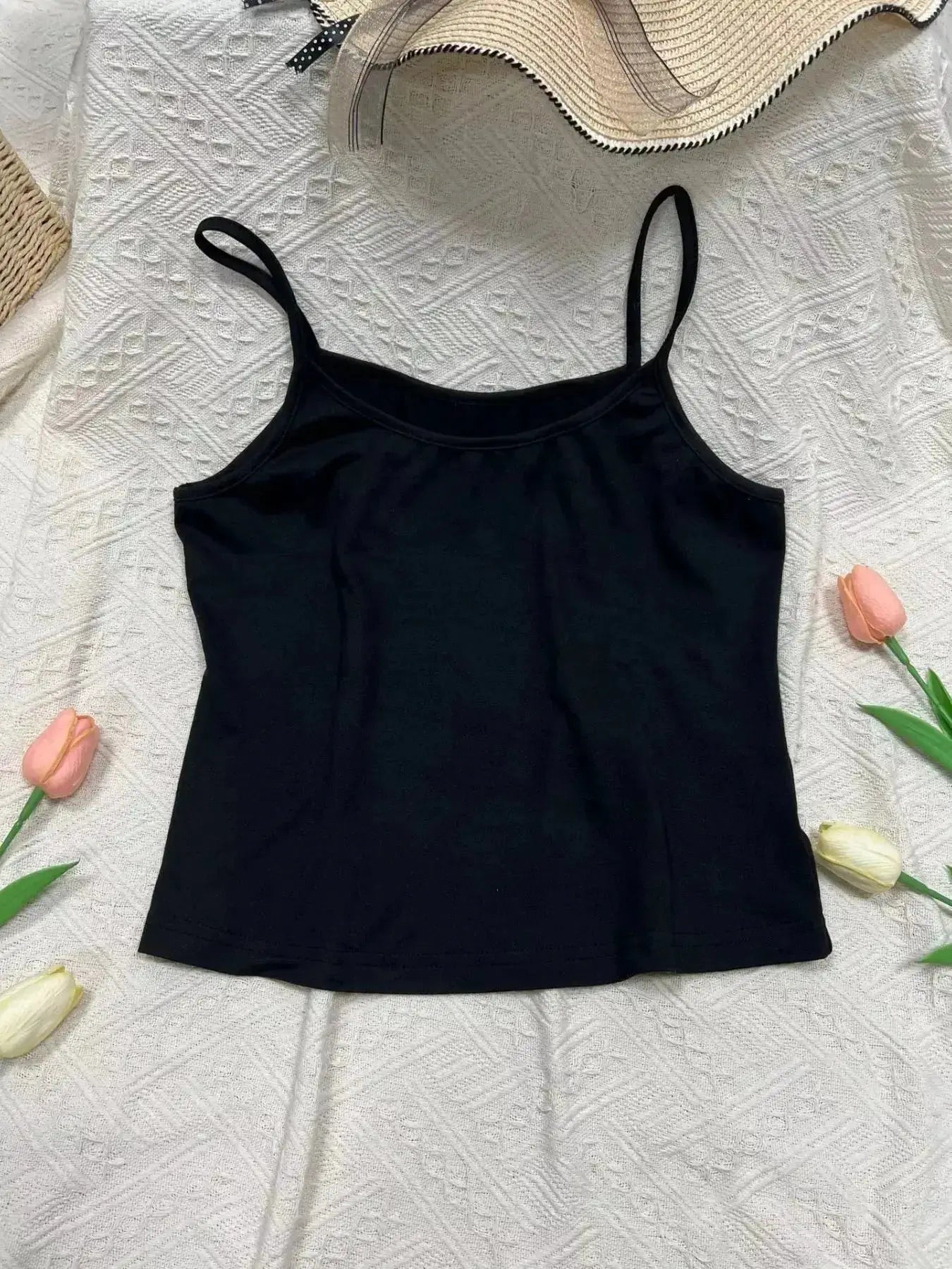Solid Color Scoop Neck Cami by Parfymia