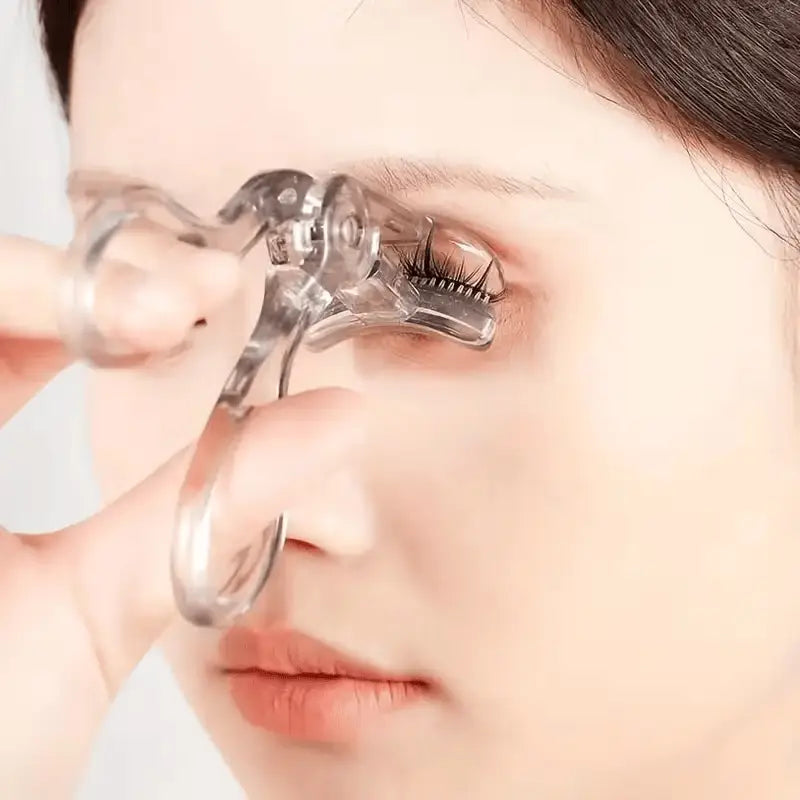 Portable wide-angle eyelash curler with built-in comb - suitable for all eye shapes, easy to use, battery-free, ideal for beginners Doba