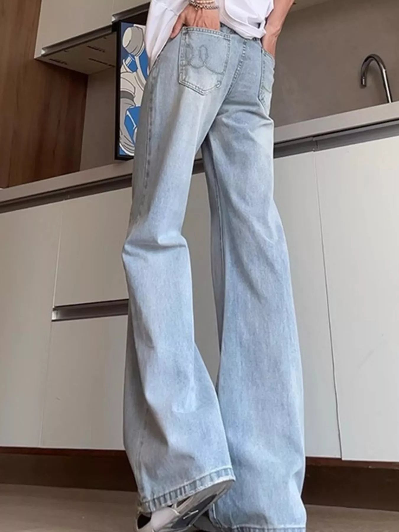 Men's Flare Jeans – Washed Distressed
