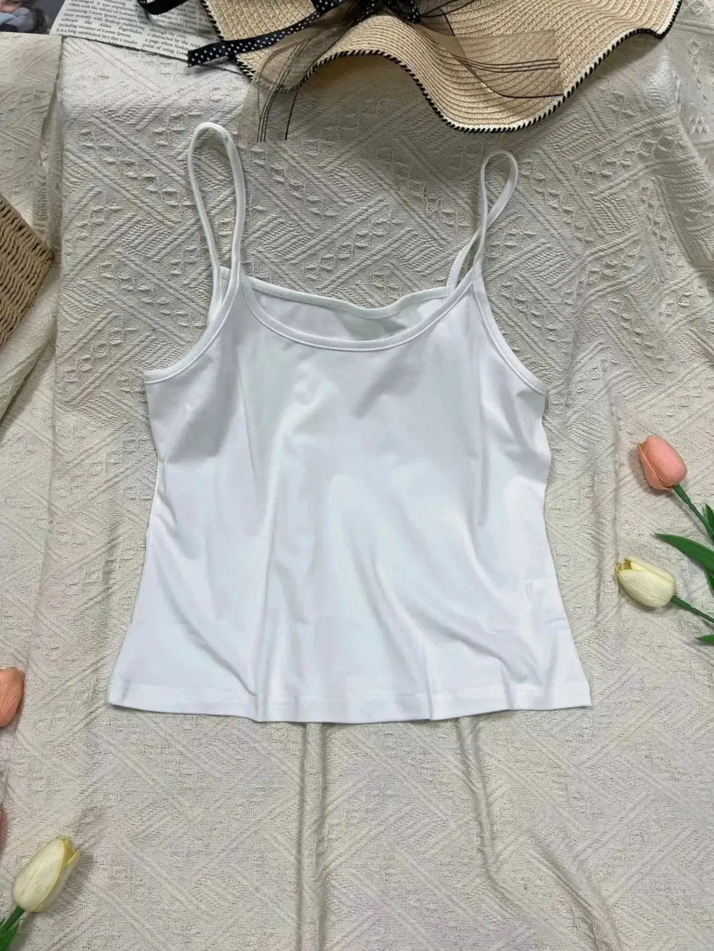 Solid Color Scoop Neck Cami by Parfymia