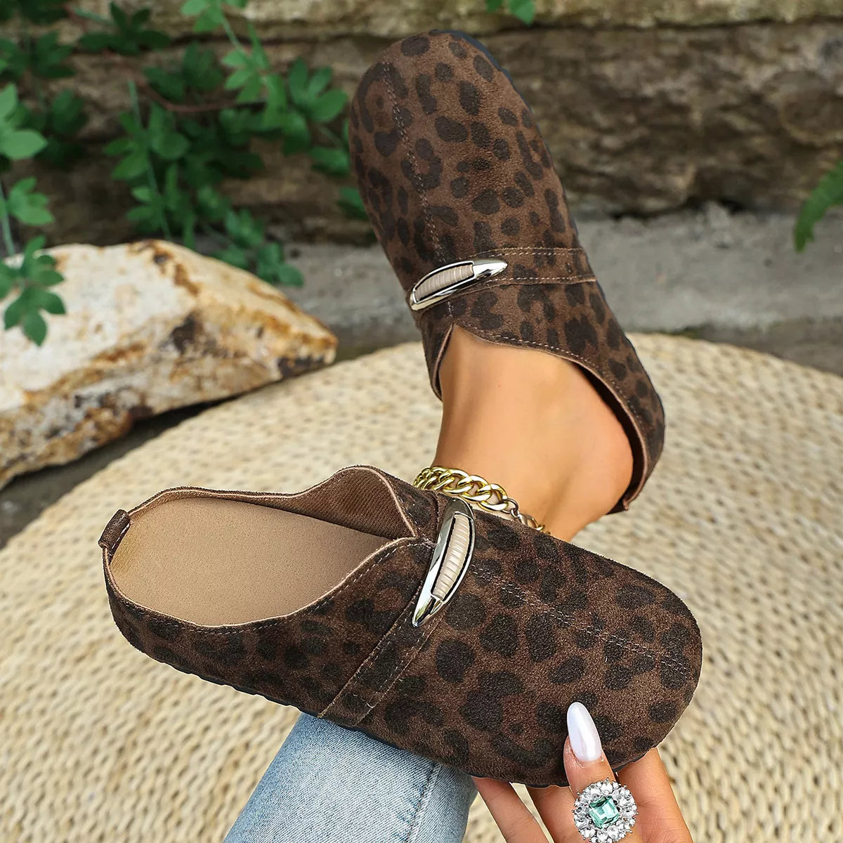 Women's Round Toe Slip-On Flats
