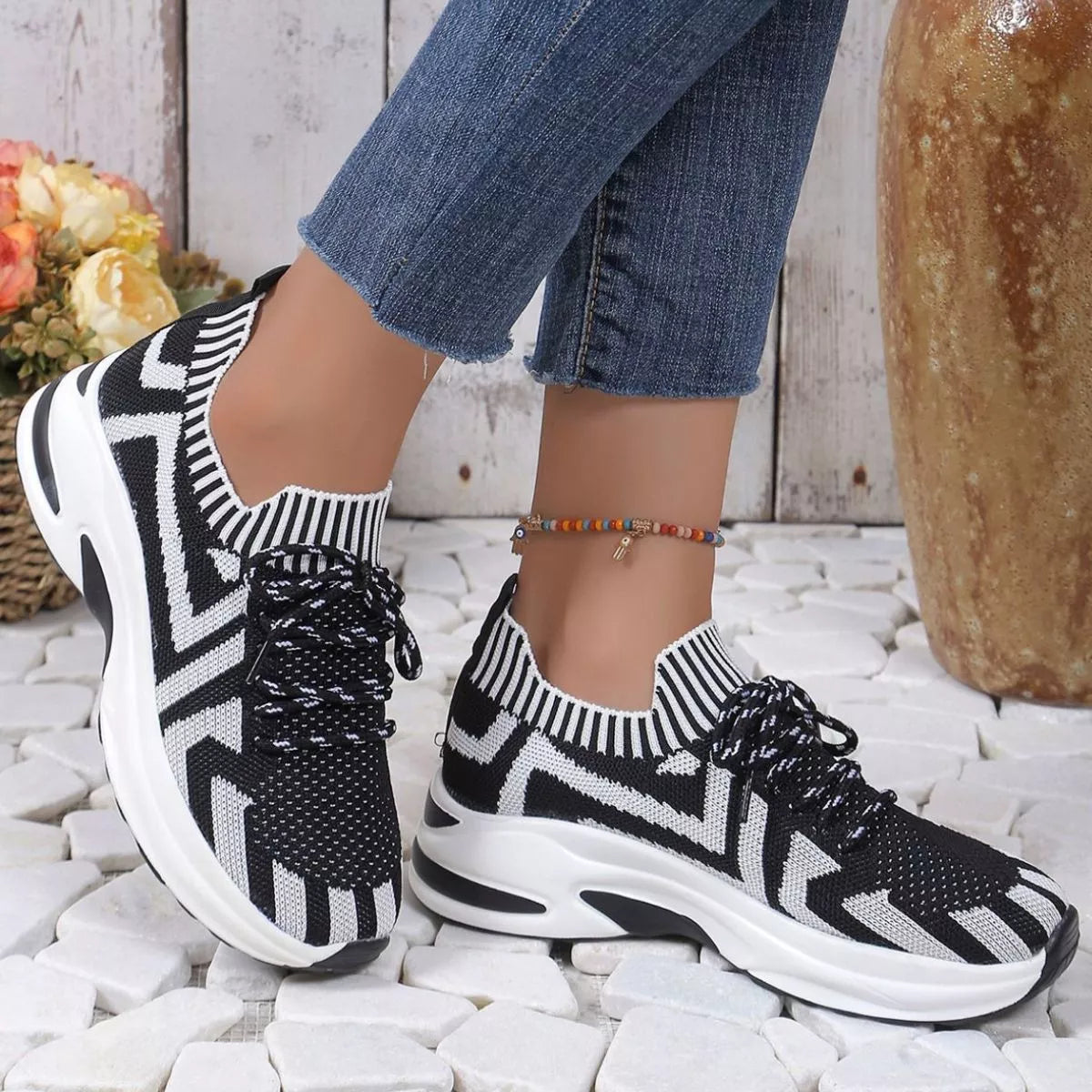 Women's Round Toe Platform Sneakers